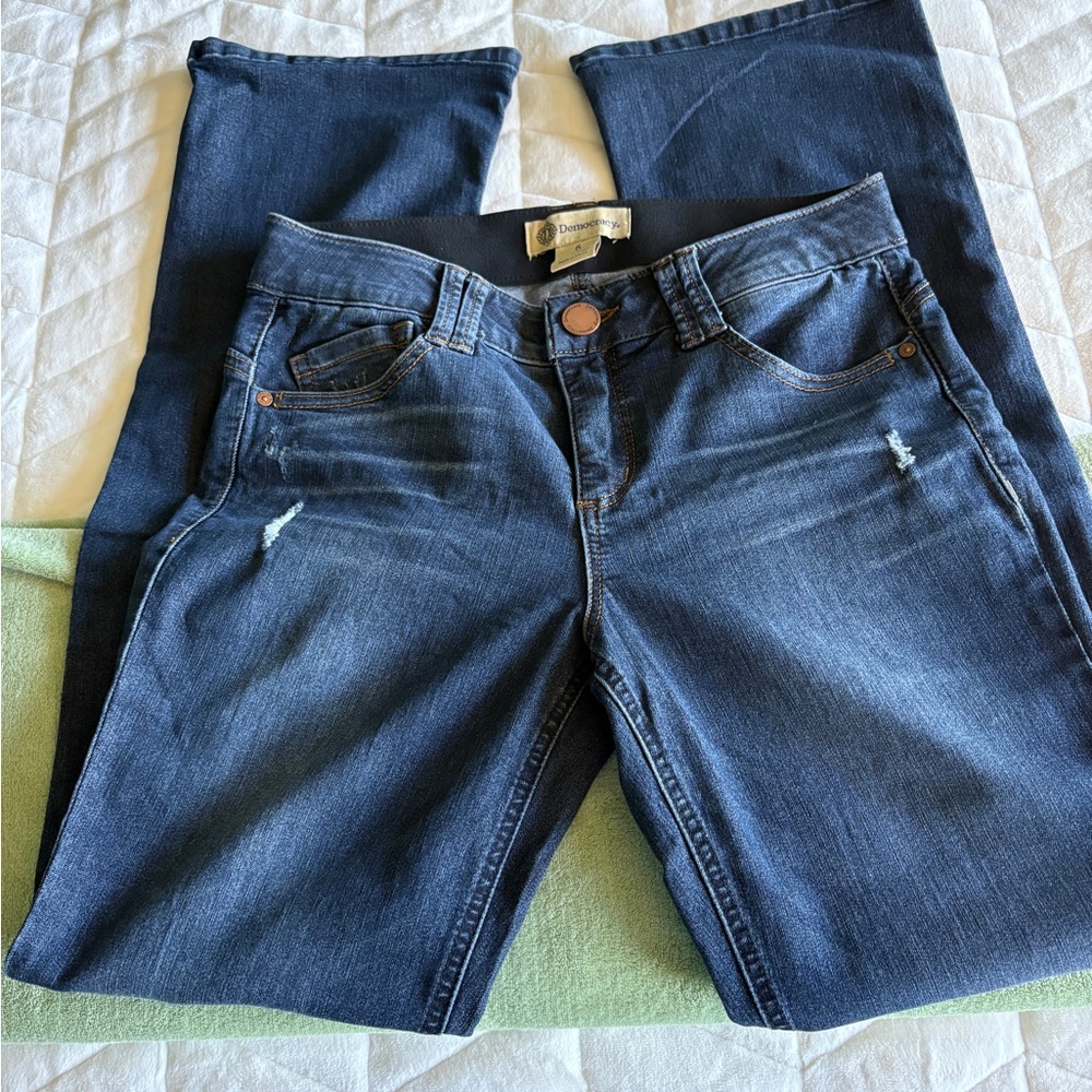 Democracy Women's Classic Indigo Jeans